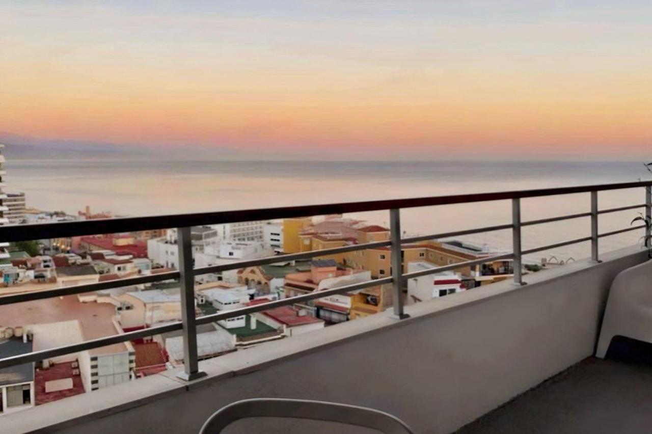 Appartamento Oasis Sea & Sky - La Nogalera Torremolinos Esterno foto